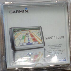 GARMIN Nuvi 255WT GPS New In Box (NIB) Lifetime Traffic Updates